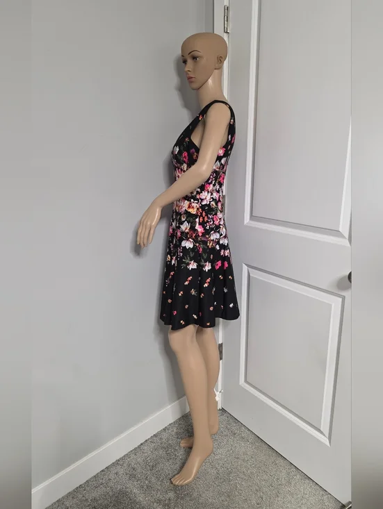 Jessica Simpson Black Floral V-Neck A-Line Flirty Pink & White Blooms Size 4 - Picture 4 of 16